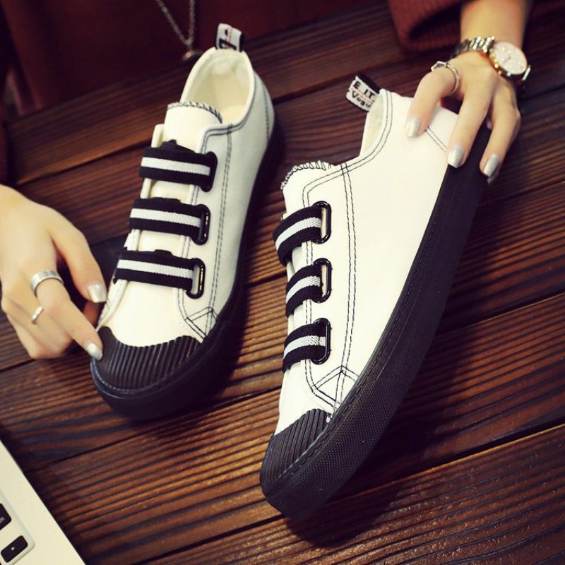 Korean Style Slip-On Canvas Sh - Street Fashion Hong Kong recension och pris