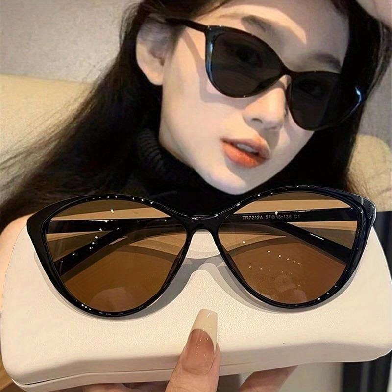 1Pc Retro Frame Cat Eye Sungla - Street Fashion Vintage recension och pris