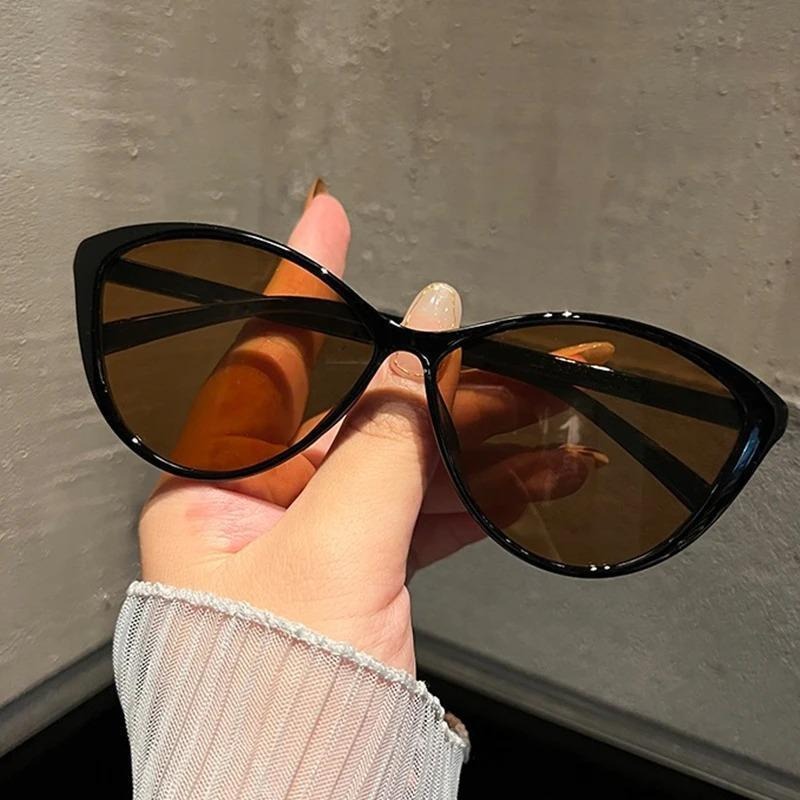 1Pc Retro Frame Cat Eye Sungla - Street Fashion Vintage recension och pris