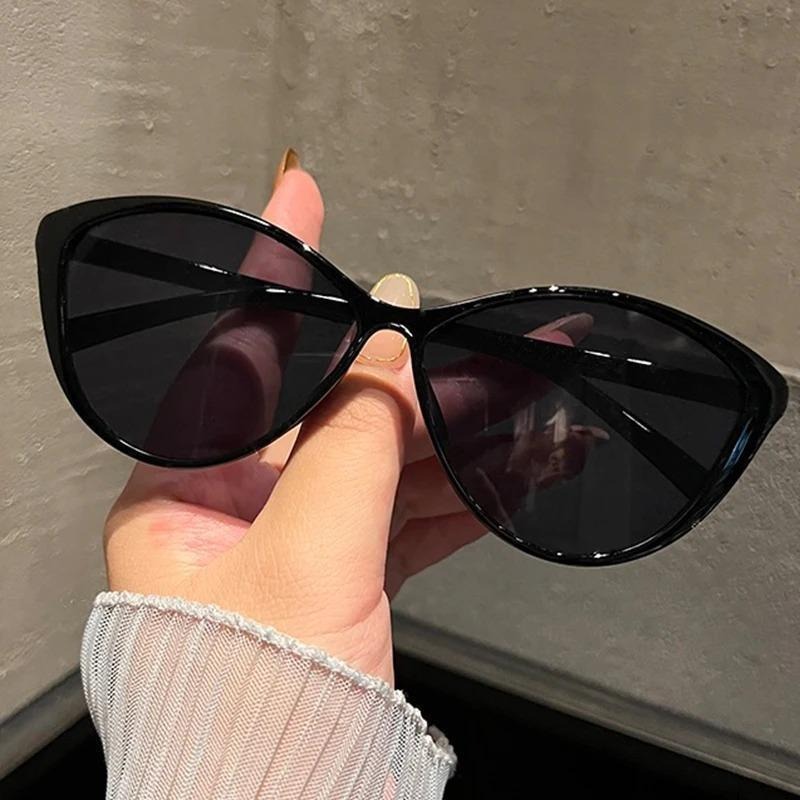1Pc Retro Frame Cat Eye Sungla - Street Fashion Vintage recension och pris